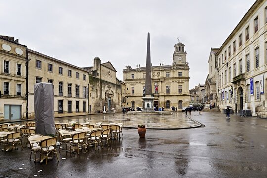 Council House and Obelisk, Place de la R&eacute;publique, Arles, Southern France, France