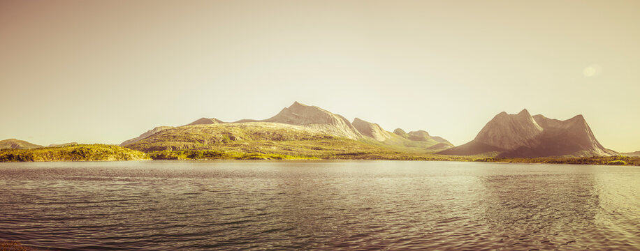 Stortinden Gipfel am Efjord in Norwegen