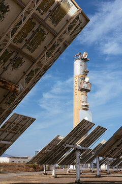 Concentrated solar power plant generating clean energy