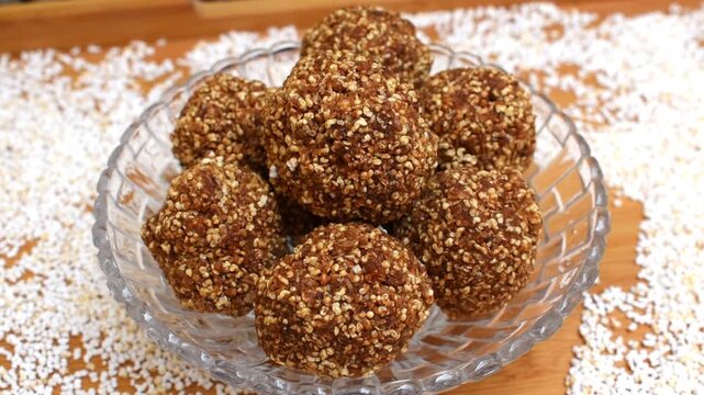 Homemade puffed Ramdana jaggery ladoos or balls served as a festive Diwali sweet, offering a naturally gluten-free and wholesome alternative to traditional sweets, made with amaranth and jaggery.