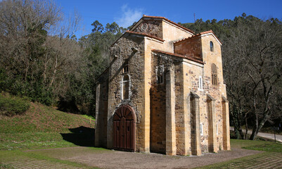 Fototapeta premium Iglesia de San Miguel de Lillo, Oviedo, Asturias, España