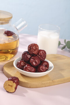 Xinjiang Hetian Dried Jujube Dates in Bowl with Tea and Milk - Traditional Chinese Winter Superfood