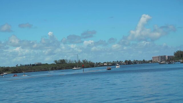Lake Wyman, Florida with city and boats