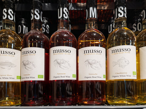 Organic Italian Musso Wines on Store Shelf