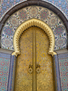 The main famous golden entrance to the Royal Palace in F&egrave;s, Morocco