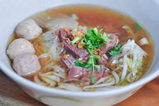 beef noodles or noodles, Chinese noodles