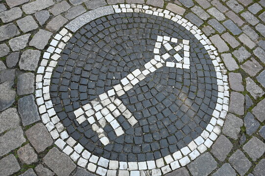 Symbol auf dem Pflaster in Heppenheim