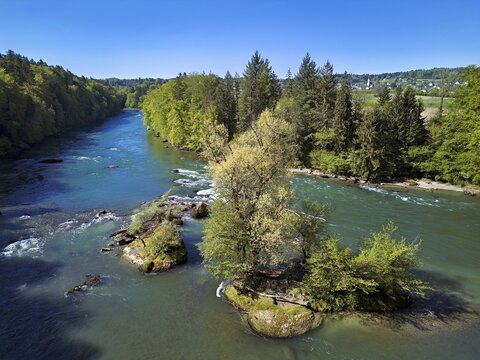 Small island in the Reuss river, Niederwil, Gnadental, Bremgarten district, Aargau canton, Switzerland