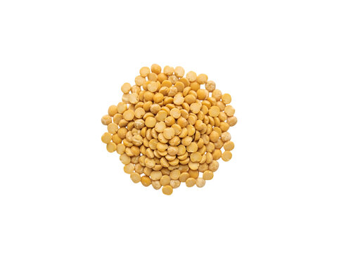 A heap of dry yellow split peas isolated on transparent background