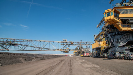 Tagebau Welzow Süd Maschinen Förderbrücke F60 Schaufelradbagger © eremit08