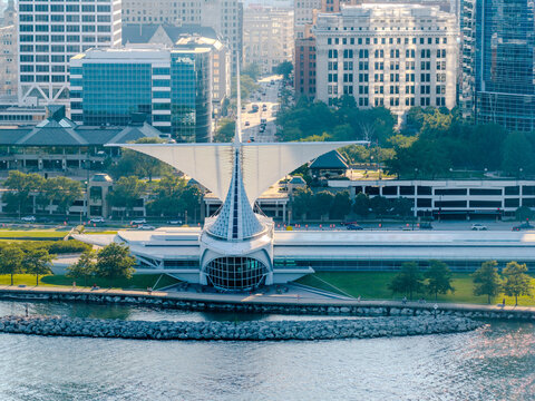  Aerial View of Milwaukee Art Museum and Quadracci Pavilion on Lake Michigan Shoreline, Wisconsin&rdquo;