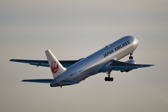Japan Airlines Boeing 767-300ER (JA657J) passenger plane taking off from Haneda Airport