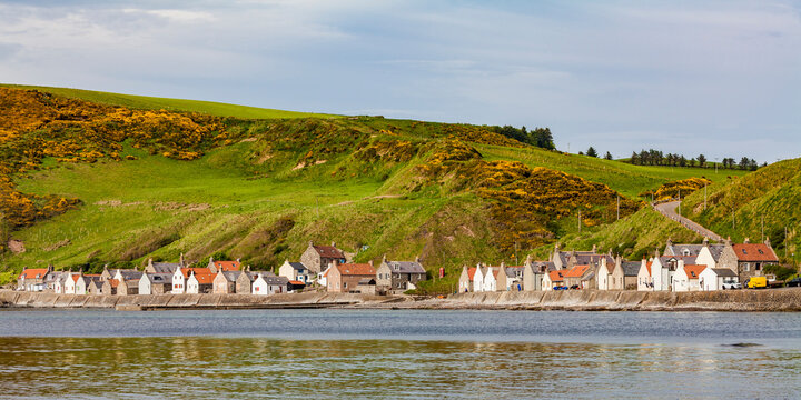 United Kingdom, Scotland, Aberdeenshire, Crovie, coastal town