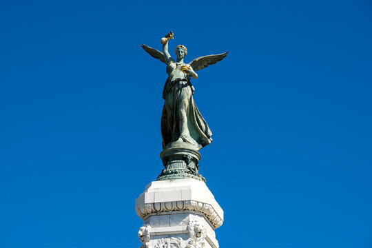 Denkmal zur Hundertjahrfeier in Nizza
