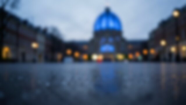 Low angle shot 85mm compressed telephoto