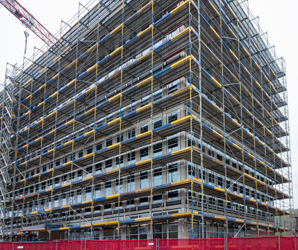 Extensive scaffolding
