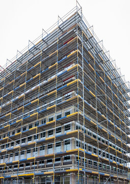 Extensive scaffolding