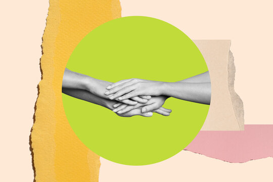 Collage de manos de mujer superpuestas sobre un circulo verde y de fondo papel rasgado de colores. Vista de frente y de cerca. Copy space