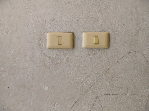 Switch the electric on the wall