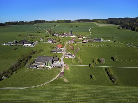 Farms in the hamlet of Holderstock, Sins, Freiamt, Canton of Aargau, Switzerland