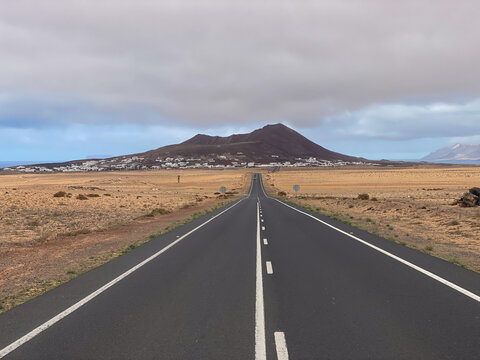 On the road to Tequise at sunset, Lanzarote