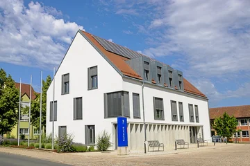 buttenheim, deutschland - rathaus am marktplatz © ArTo