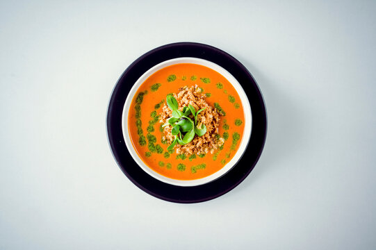 Vegan tomato cream soup