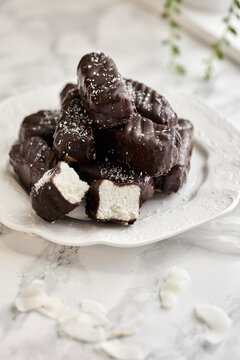 Coconut and chocolate bars