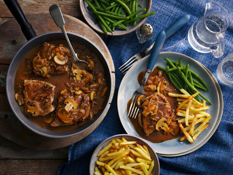 Steak with Marmite mushroom sauce