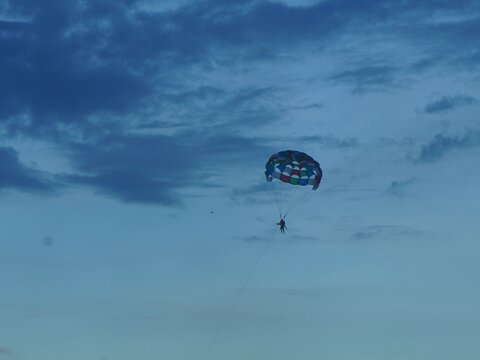 parasailing