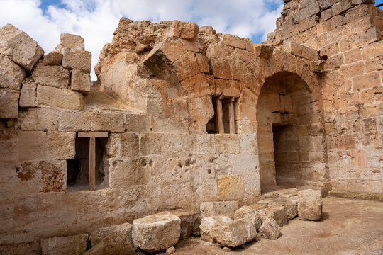 Zerzevan Castle in Diyarbakir, Turkiye