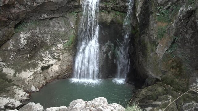 Risleten Wasserfall Risletenschlucht Nidwalden Schweiz - Sehensw&uuml;rdigkeiten Schweiz