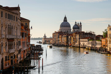 Naklejka premium Venice Waterfront With Gondolas And Colorful Historic Buildings