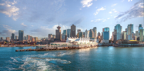 Obraz premium Stunning waterfront of the city of Vancouver, British Columbia, Canada