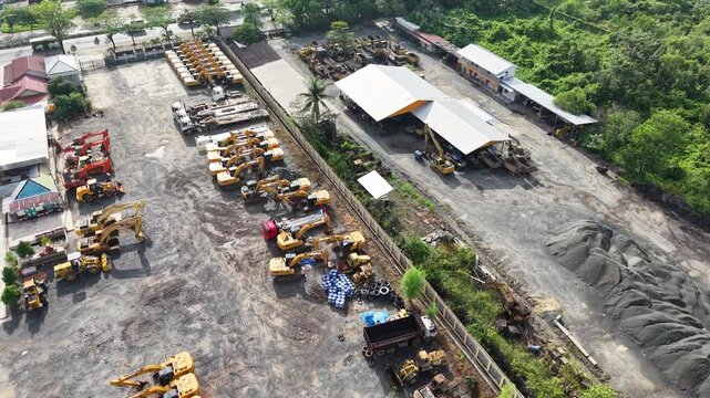 Excavator sales or rental places, many excavators are parked in a row to be shown off