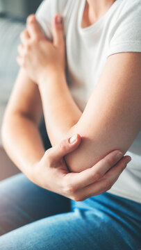 Suffering from persistent elbow pain