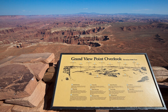 USA, Utah, Moab, Grand View Point Overlook, Canyonlands National Park