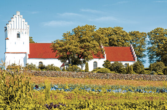 Kirche von Besser auf Insel Sams&oslash;