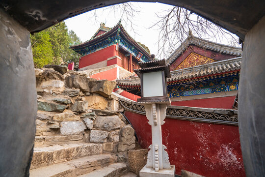 Beihai Park is located in Beijing, China.