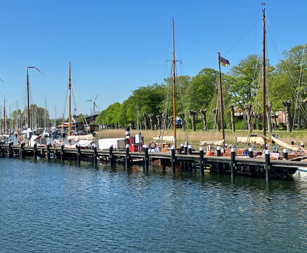 historische Bootein Kappelns Hafen