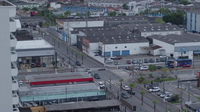 Streets of the city of Praia Grande filled with transport. Brazil