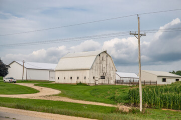 midwestern barn © mark