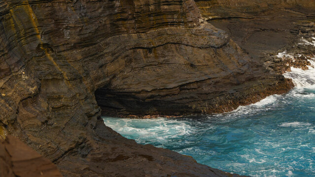 Blue water along the coastal cliffs of Oahu, Hawaii