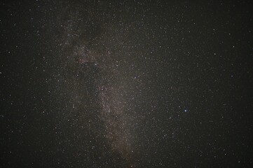 Obraz premium Milky way galaxy shining bright in night sky