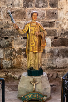 Statue (19th century) of Saint Fortunat.