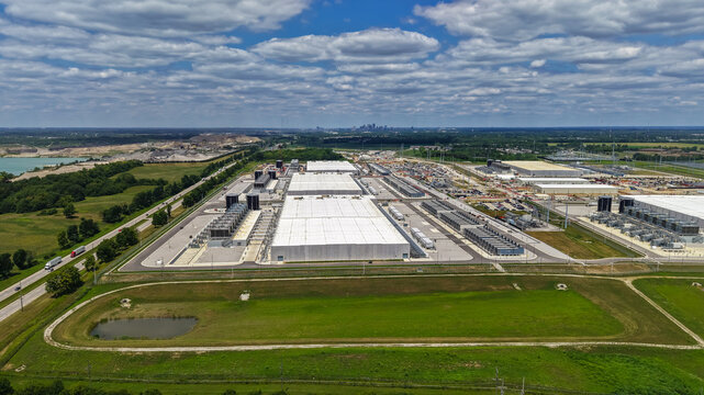Large hyperscale data center facility near Columbus Ohio