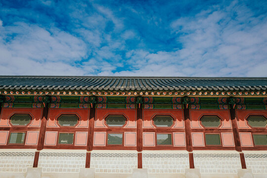 korean palace wall