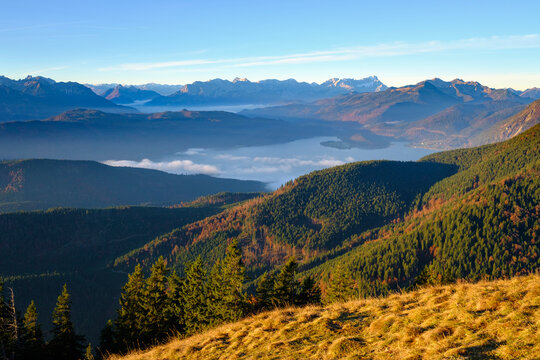 Germany, Bavaria, Jachenau, view from Hirschhoernlkopf towards Walchensee and Wetterstein mountains