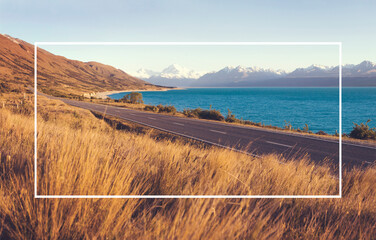 Obraz premium Country Road Amazing Scenery Lake Mountain Range Concept