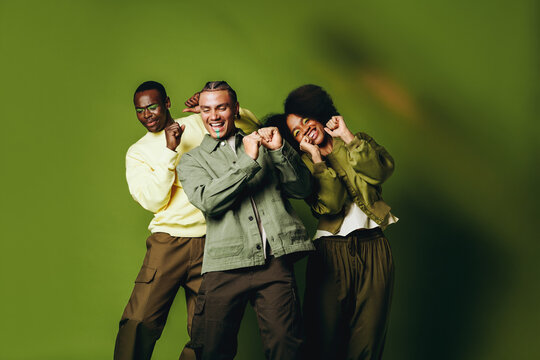 Music brings friends together in the studio for youthful urban movement